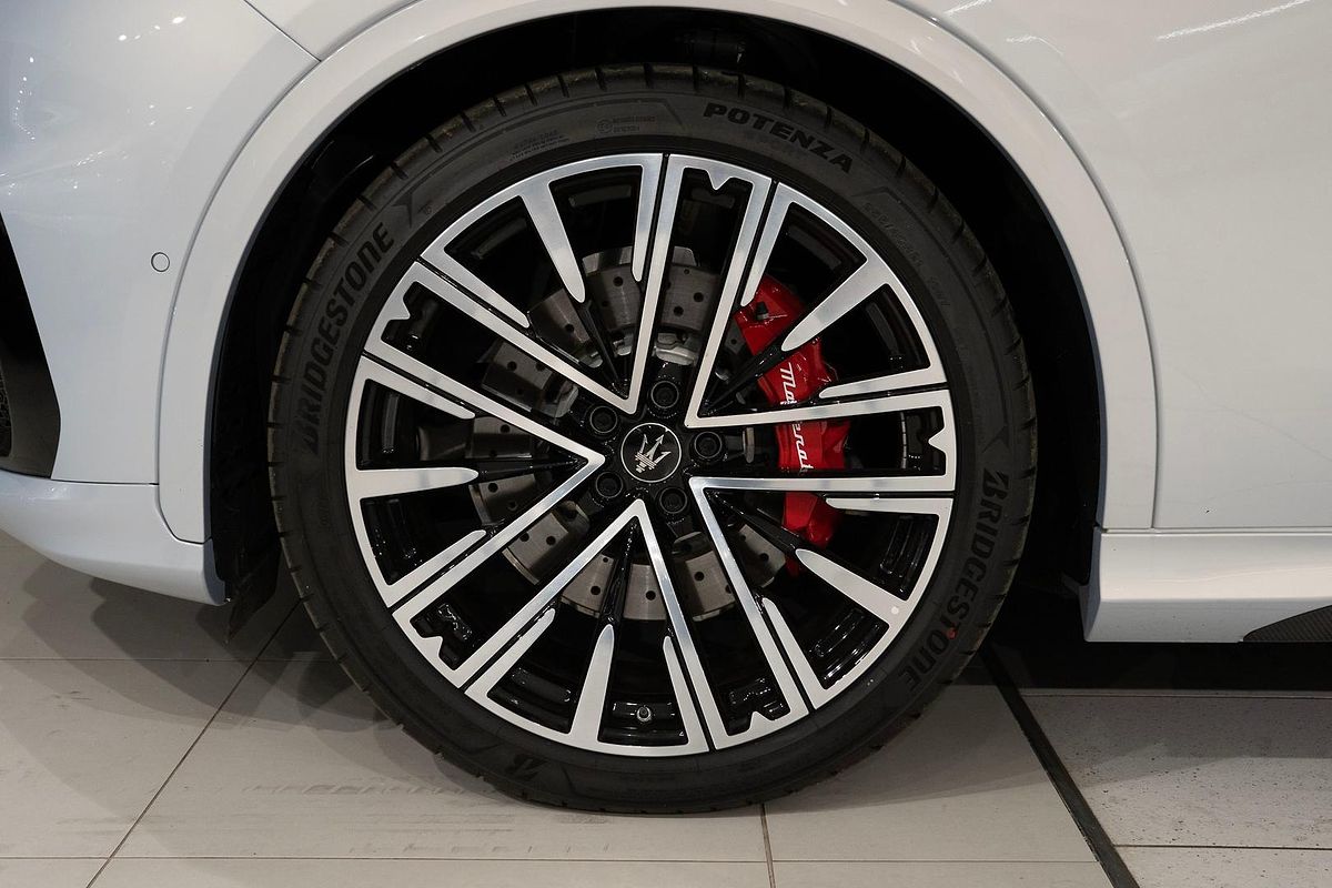 2023 Maserati Grecale Trofeo M182