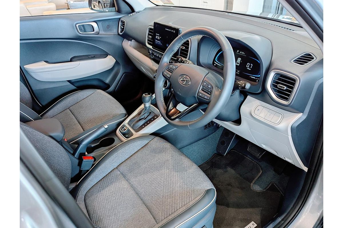 2024 Hyundai Venue Elite QX.V5