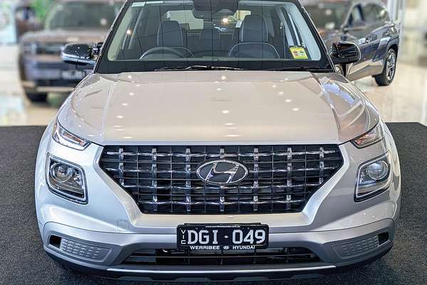 2024 Hyundai Venue Elite QX.V5