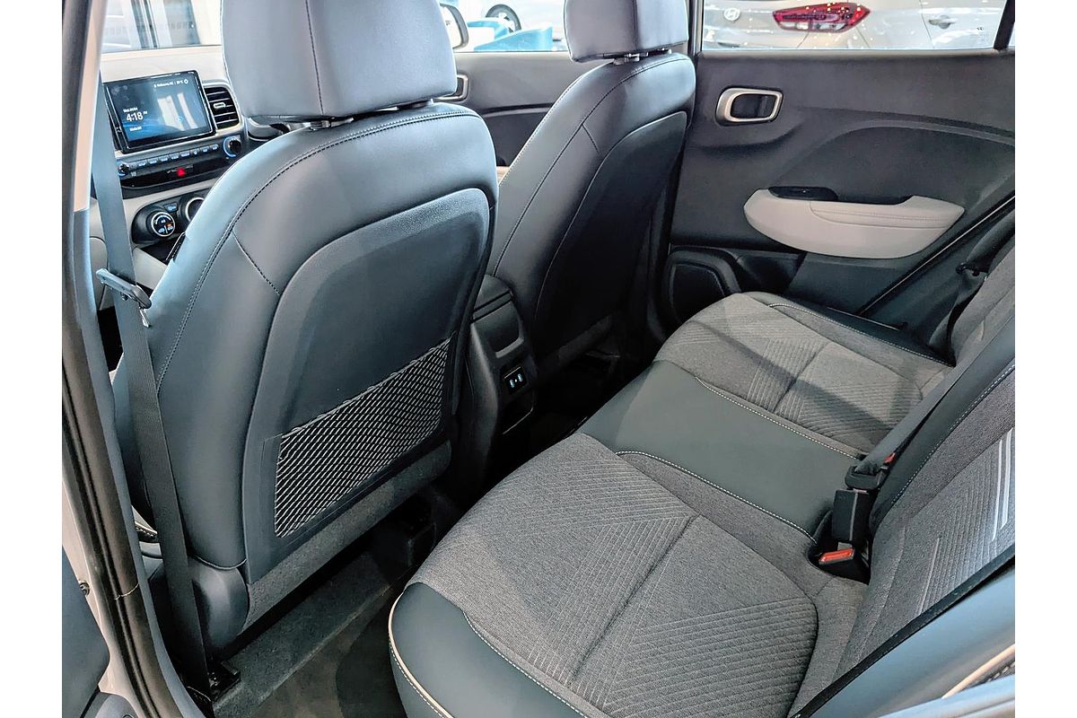2024 Hyundai Venue Elite QX.V5