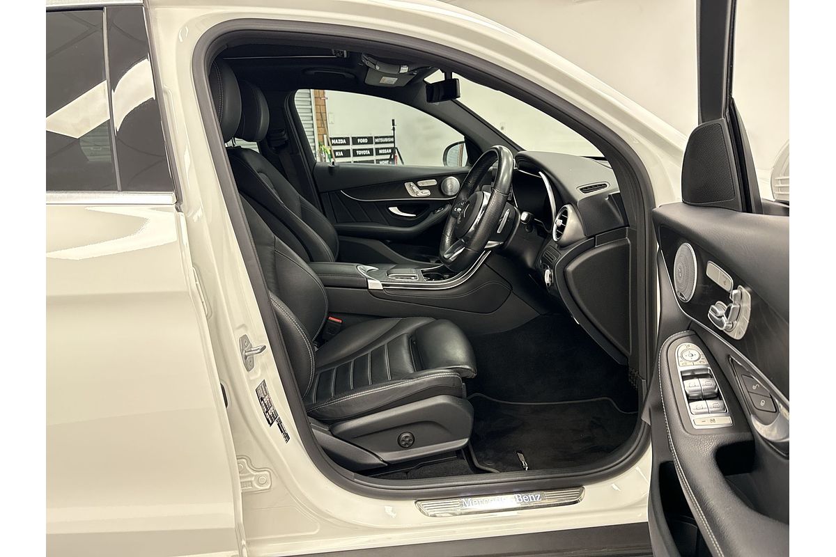 2019 Mercedes-Benz GLC-Class GLC300 C253