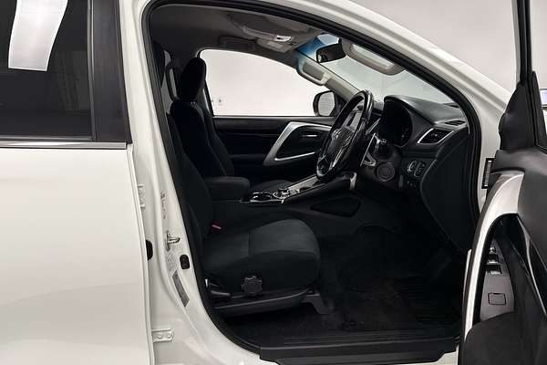 2019 Mitsubishi Pajero Sport GLX QE