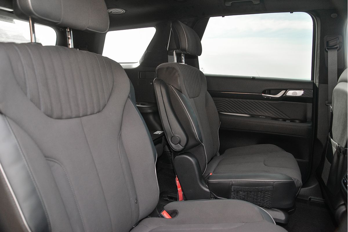 2025 Hyundai Palisade Calligraphy Black Ink LX2.V5