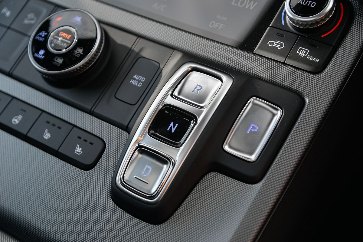 2025 Hyundai Palisade Calligraphy Black Ink LX2.V5