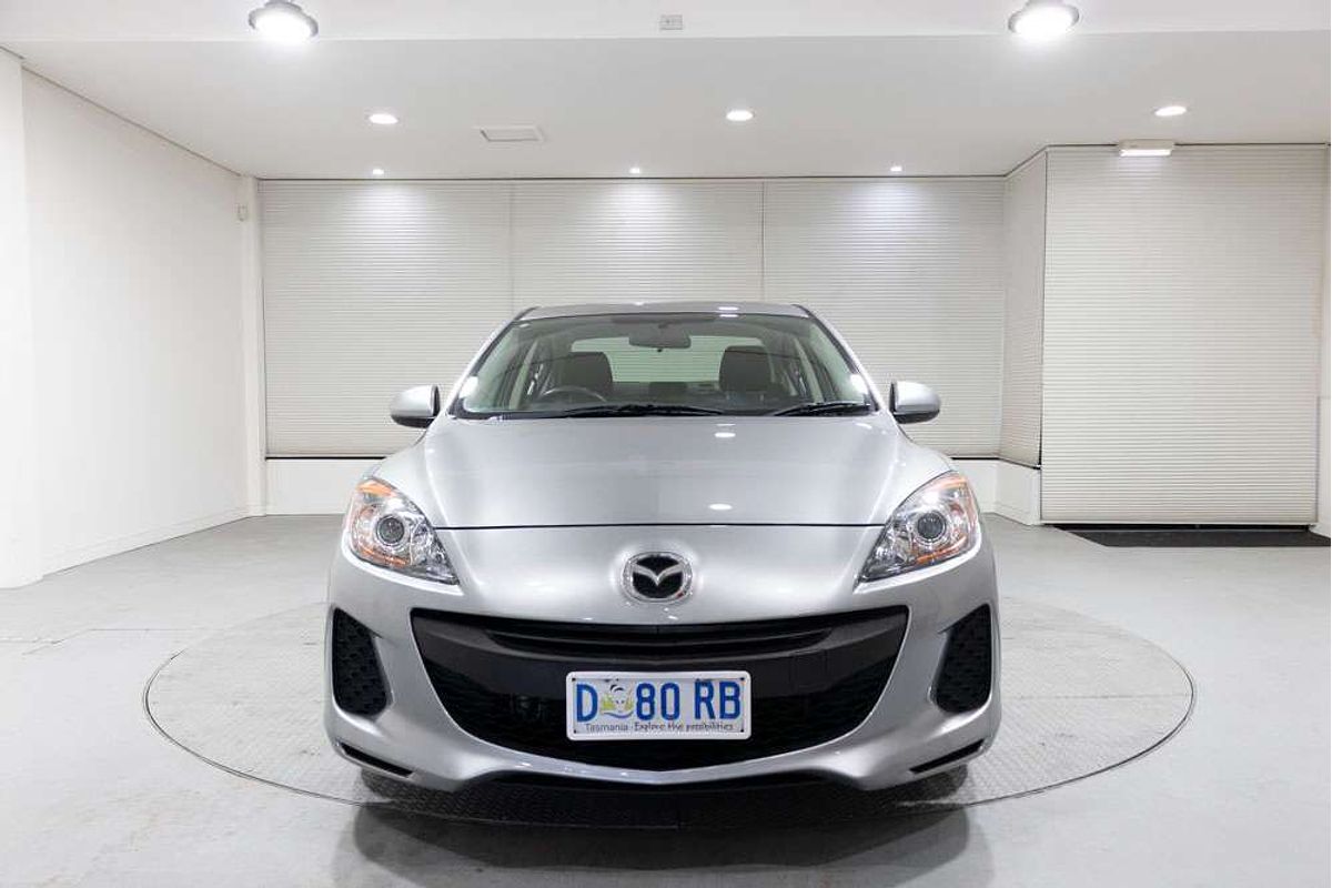 MAZDA3 H 6 SPEED MANUAL SEDAN NEO