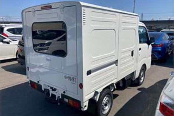 2025 Daihatsu Hijet S500