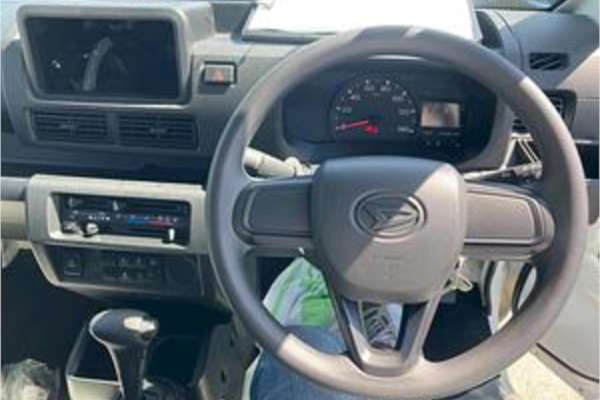 2025 Daihatsu Hijet S500