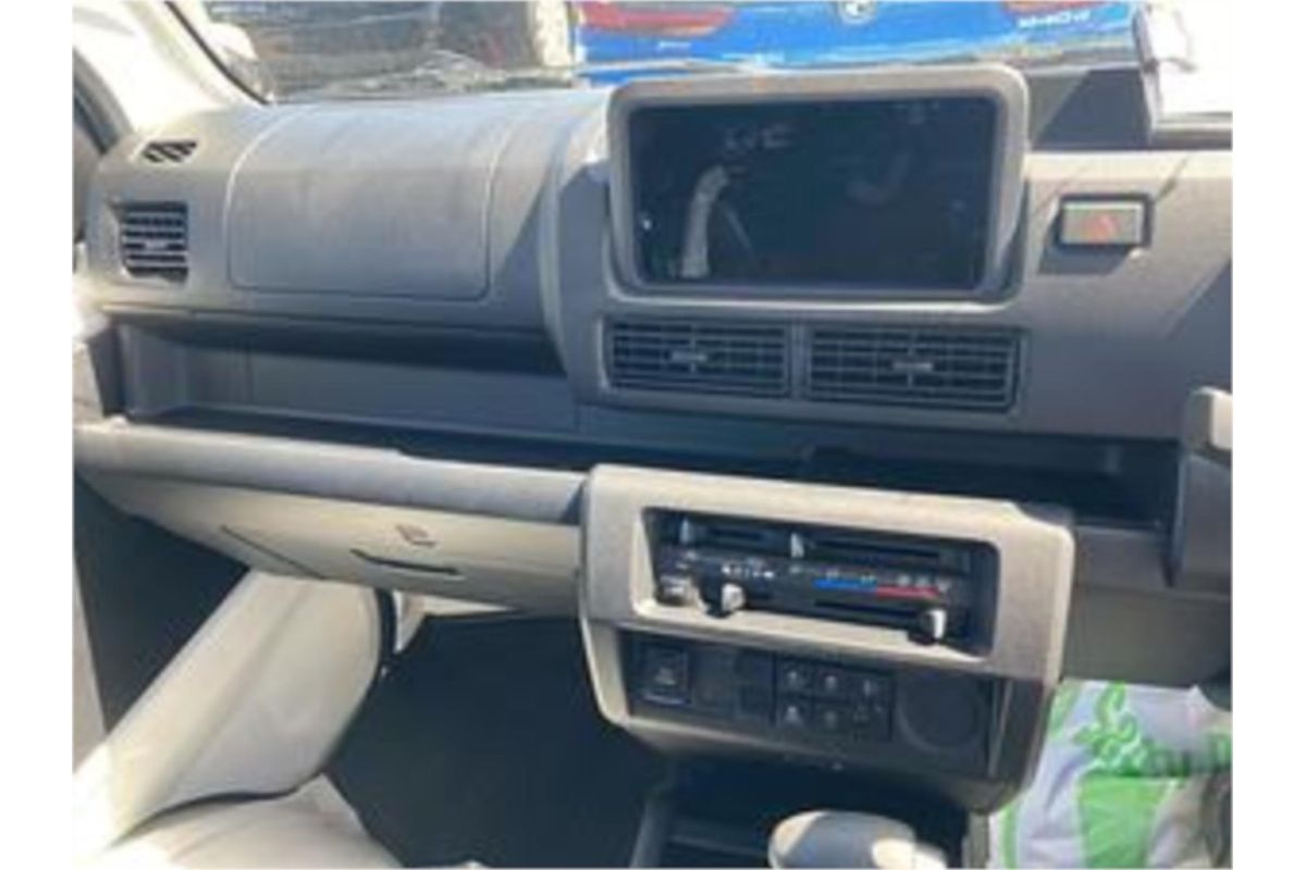 2025 Daihatsu Hijet S500