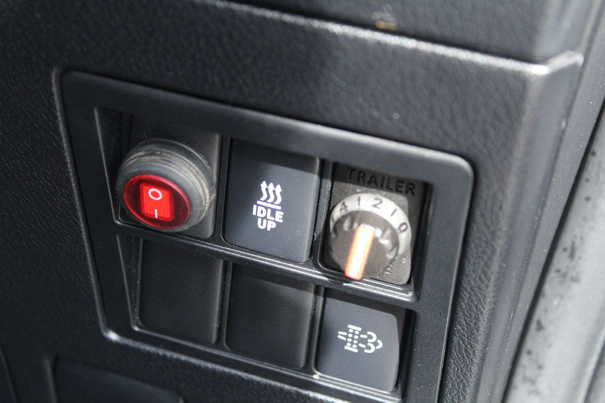 2020 Toyota Hilux SR5 GUN126R 4X4