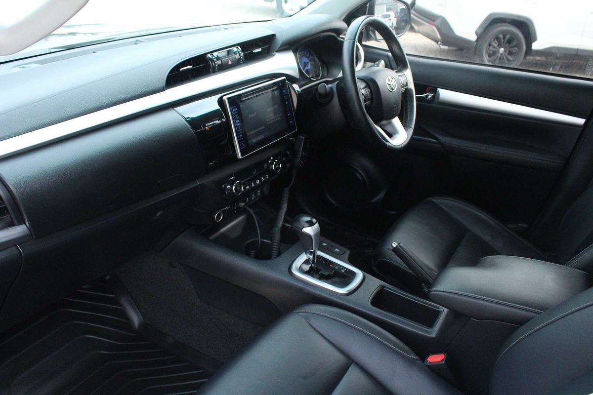 2020 Toyota Hilux SR5 GUN126R 4X4