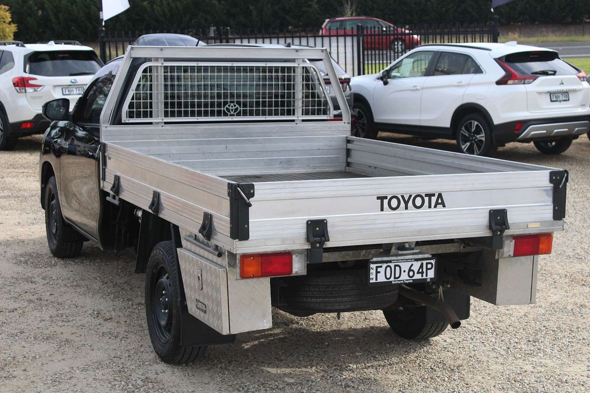 2017 Toyota Hilux Workmate TGN121R Rear Wheel Drive