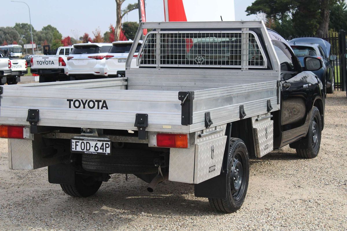 2017 Toyota Hilux Workmate TGN121R Rear Wheel Drive