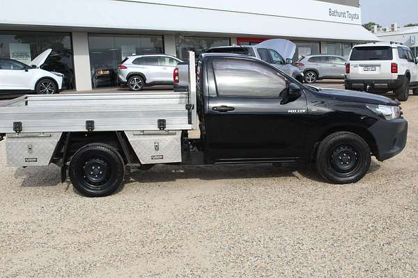 2017 Toyota Hilux Workmate TGN121R Rear Wheel Drive