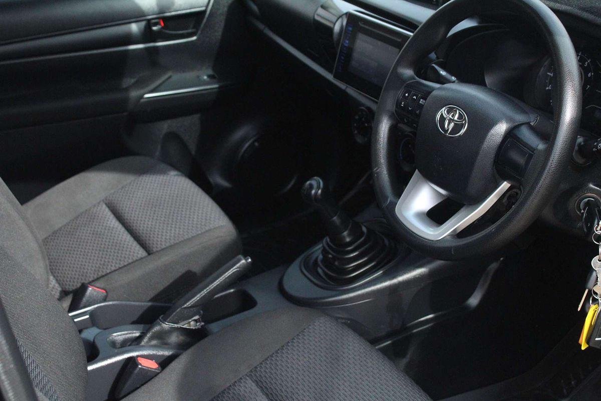 2017 Toyota Hilux Workmate TGN121R Rear Wheel Drive