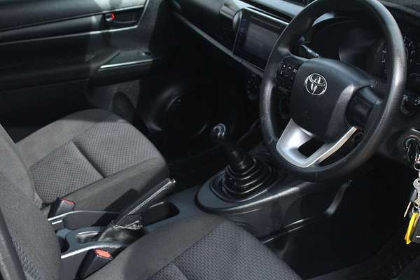 2017 Toyota Hilux Workmate TGN121R Rear Wheel Drive