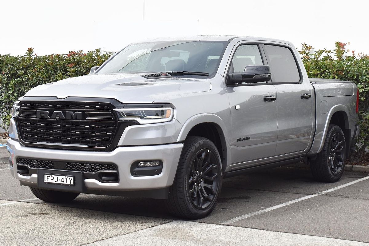 2024 RAM 1500 Limited DT 4X4