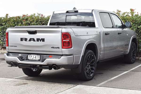 2024 RAM 1500 Limited DT 4X4