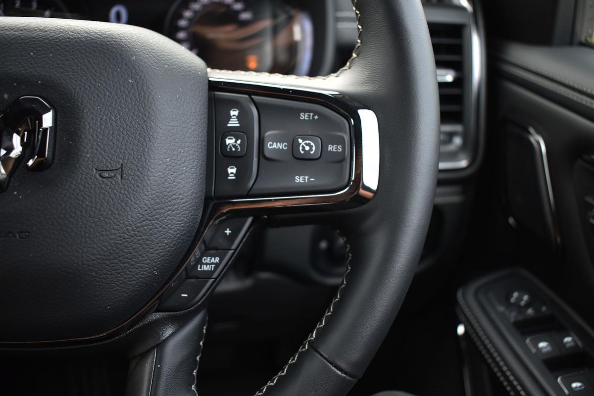 2024 RAM 1500 Limited DT 4X4