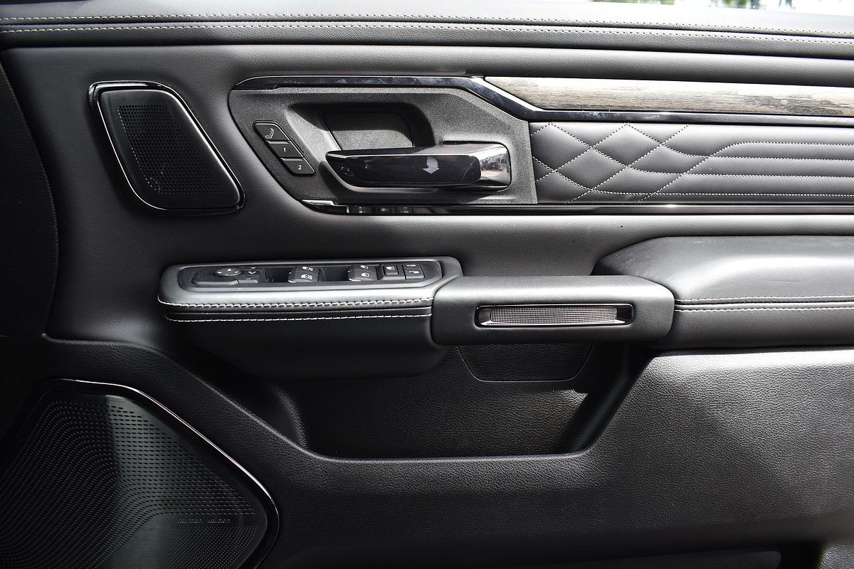 2024 RAM 1500 Limited DT 4X4