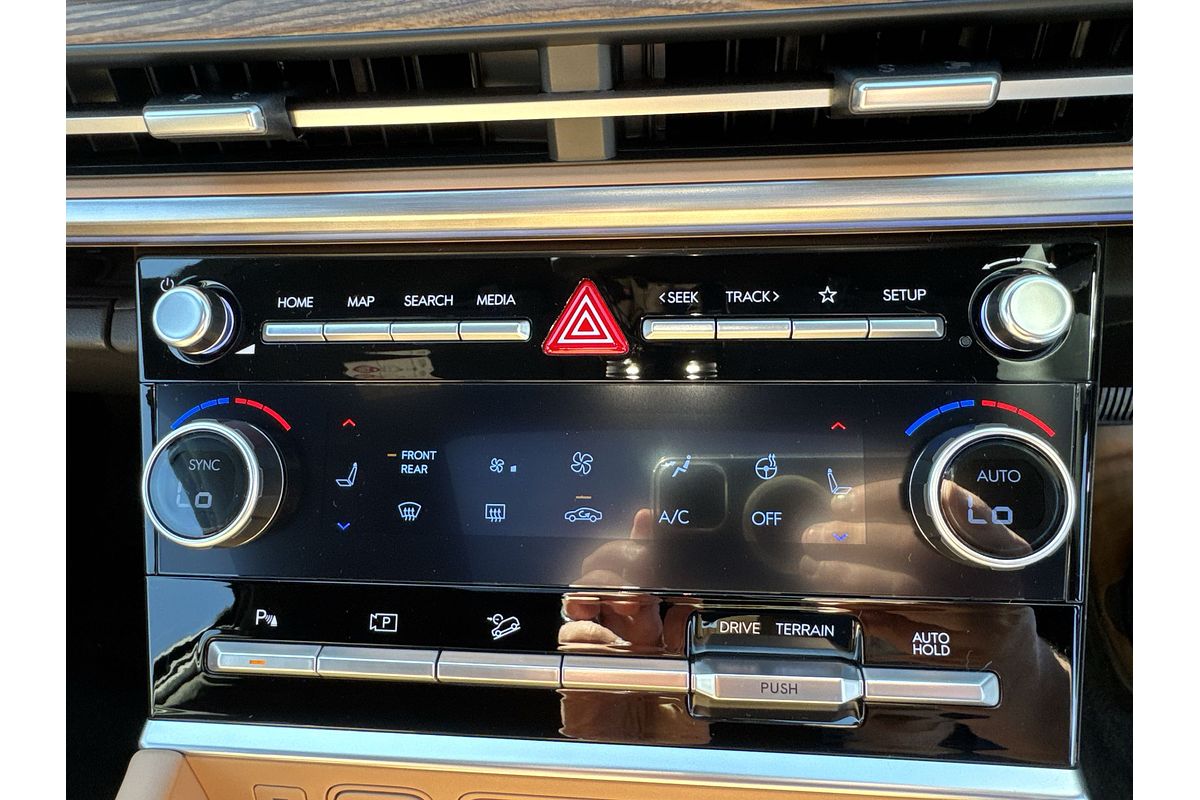 2025 Hyundai Santa Fe Calligraphy MX5.V1