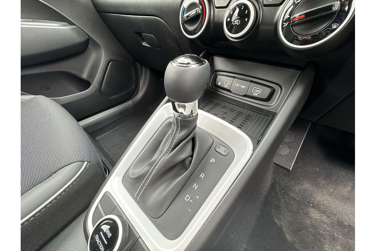 2025 Hyundai Venue Active QX.V5