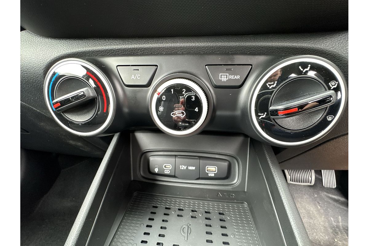 2025 Hyundai Venue Active QX.V5