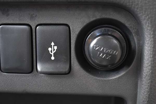 2024 Mitsubishi Triton GLX MR 4X4