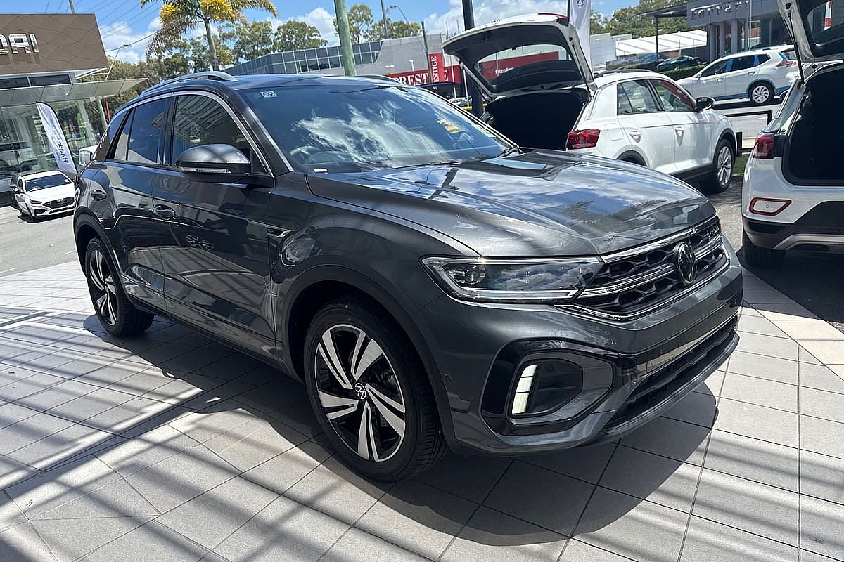 2024 Volkswagen T-Roc 140TSI R-Line D11
