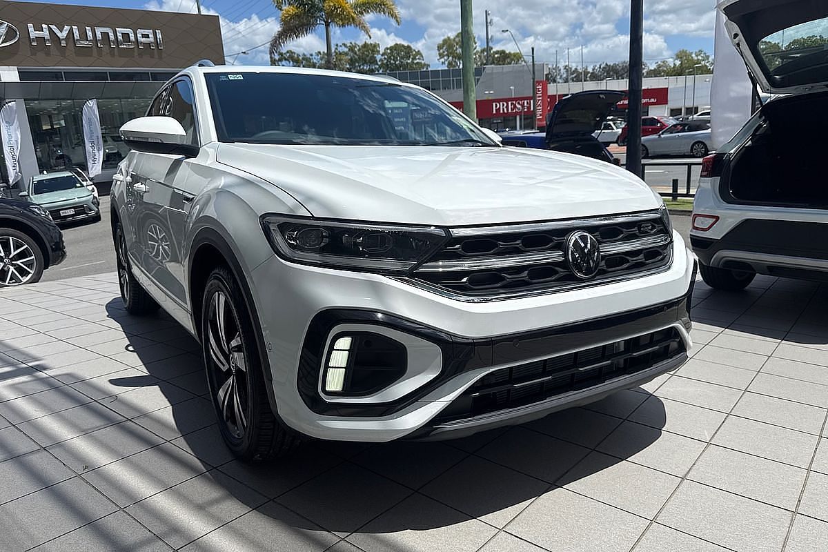 2024 Volkswagen T-Roc 140TSI R-Line D11