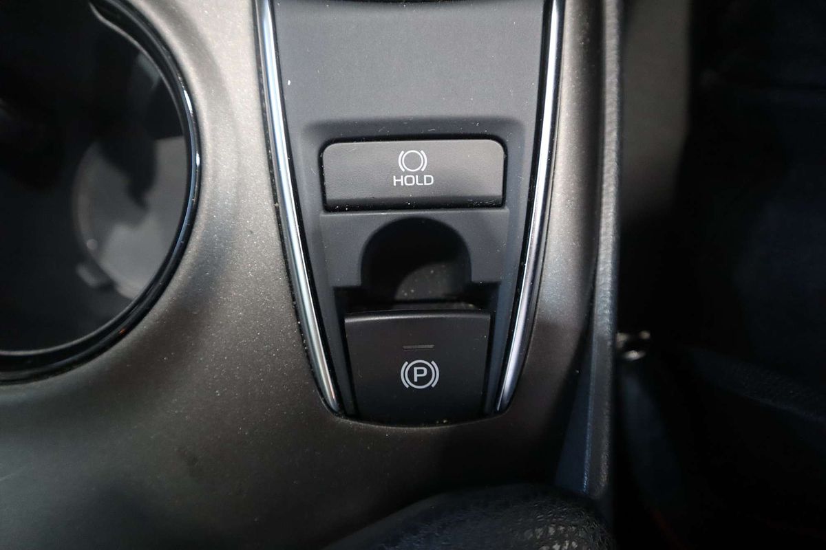 2022 Toyota Camry Ascent AXVA70R