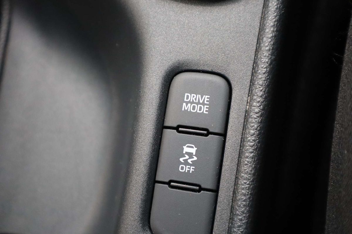 2022 Toyota Yaris Ascent Sport MXPA10R