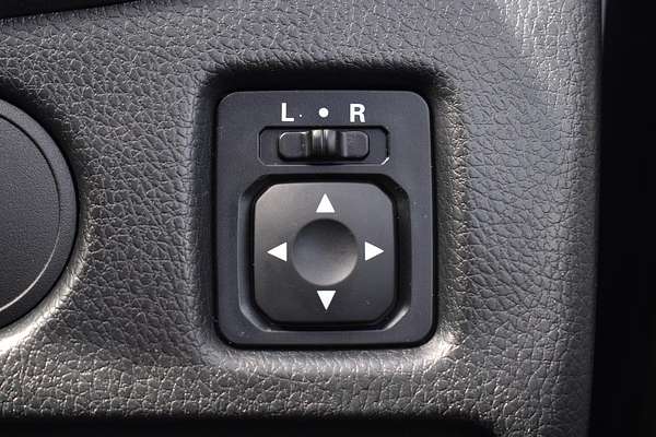 2024 Mitsubishi Triton GLX MR 4X4