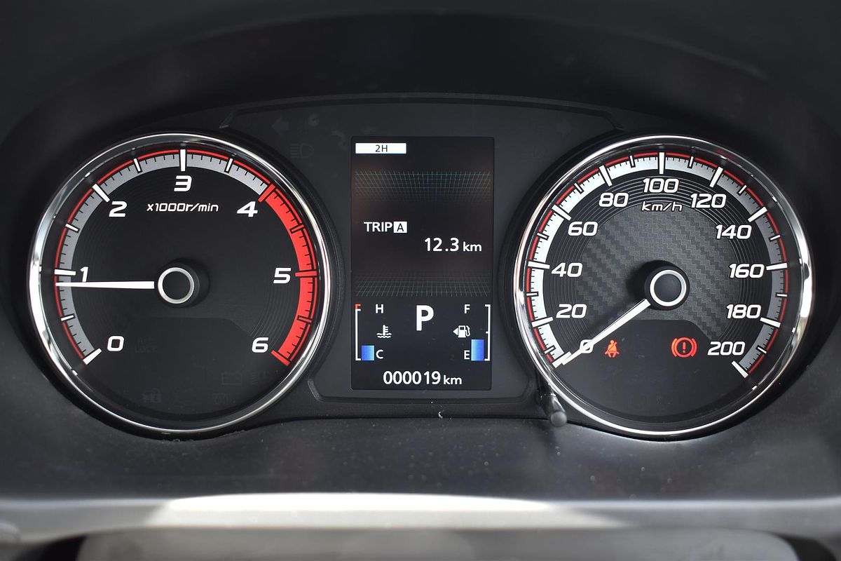 2024 Mitsubishi Triton GLX MR 4X4