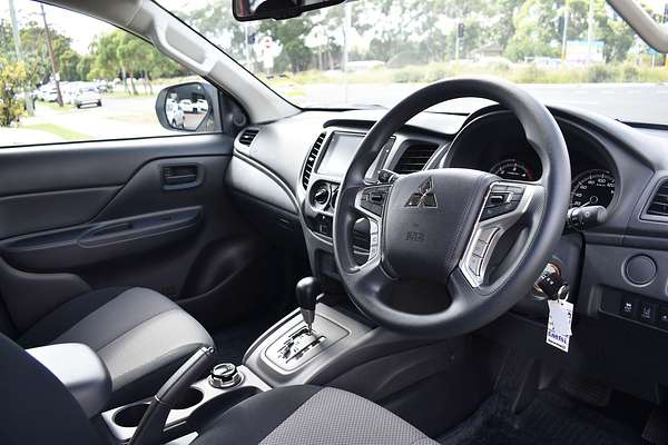 2024 Mitsubishi Triton GLX MR 4X4