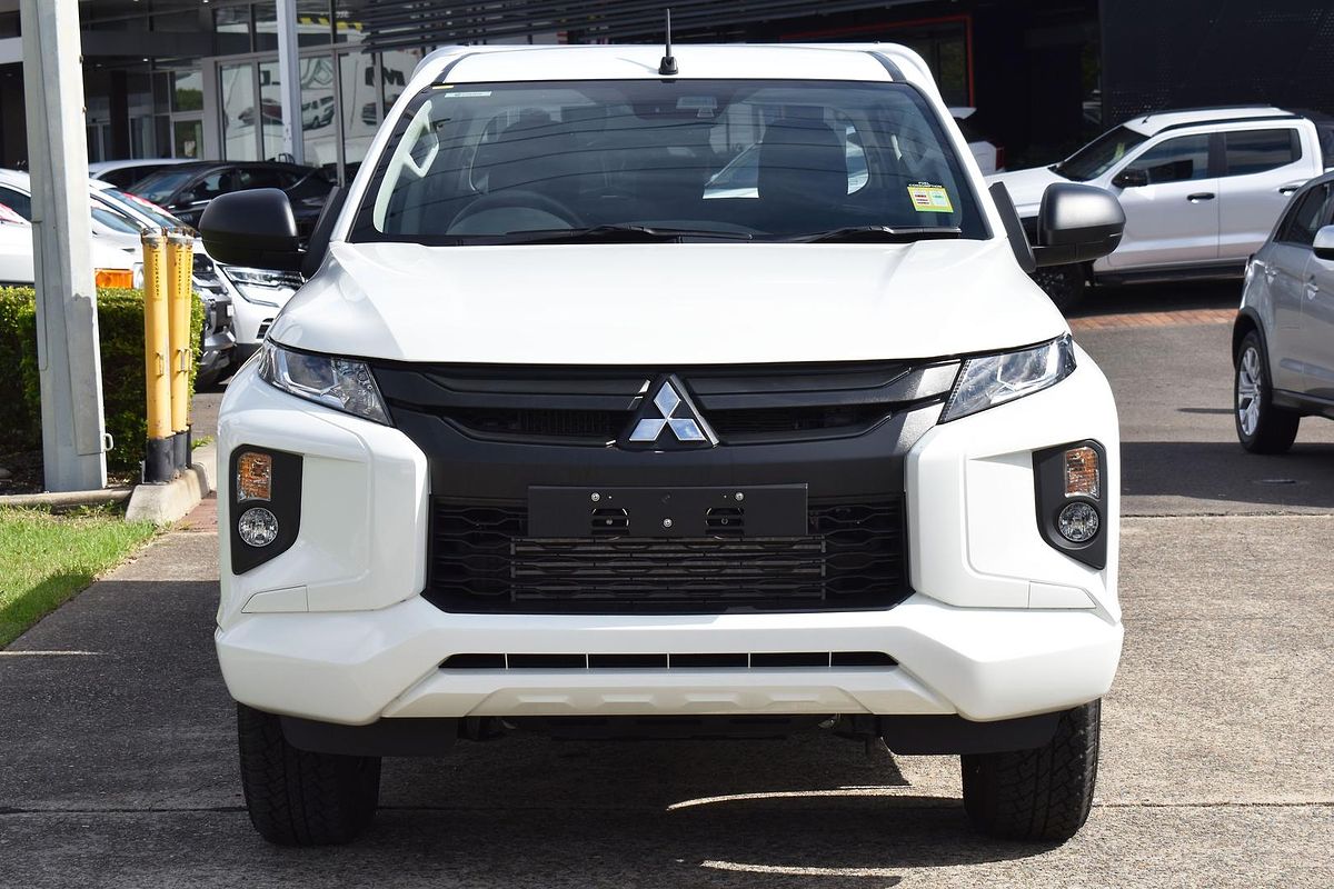 2024 Mitsubishi Triton GLX MR 4X4