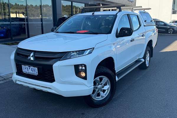 2019 Mitsubishi Triton GLX+ MR 4X4