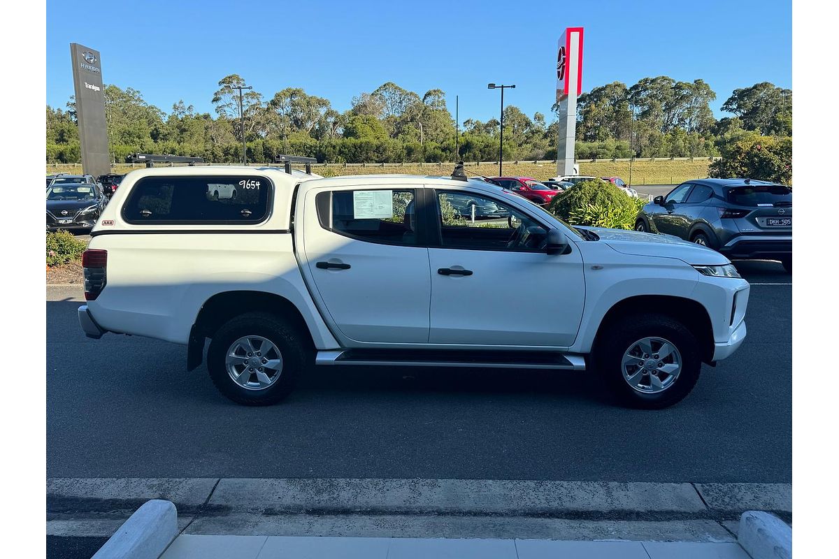2019 Mitsubishi Triton GLX+ MR 4X4
