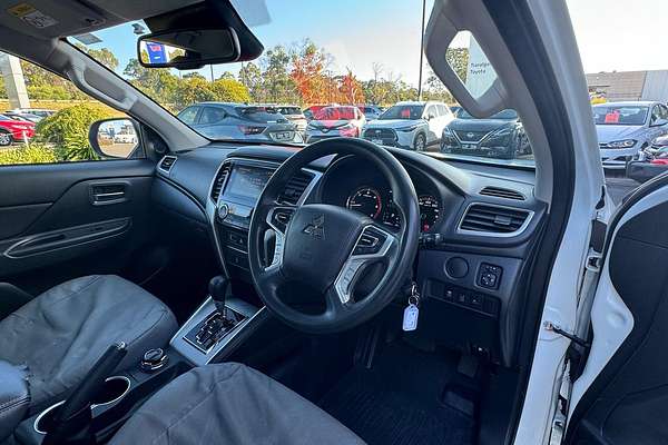 2019 Mitsubishi Triton GLX+ MR 4X4