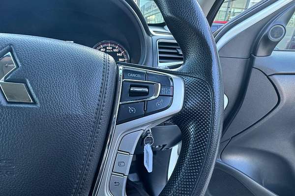 2019 Mitsubishi Triton GLX+ MR 4X4