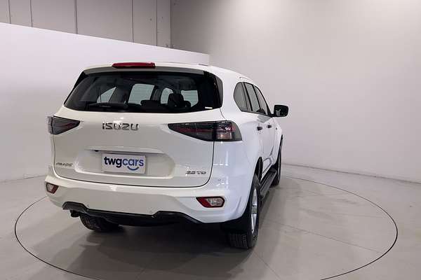 2023 Isuzu MU-X LS-M