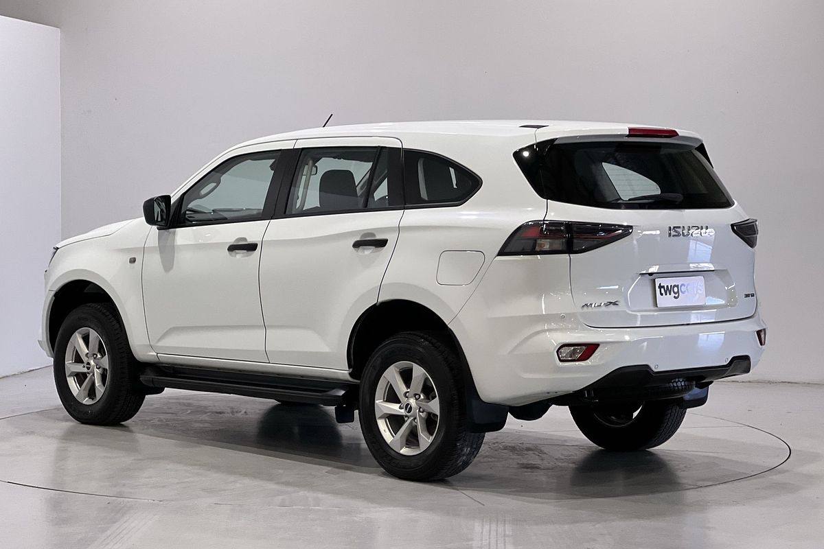 2023 Isuzu MU-X LS-M