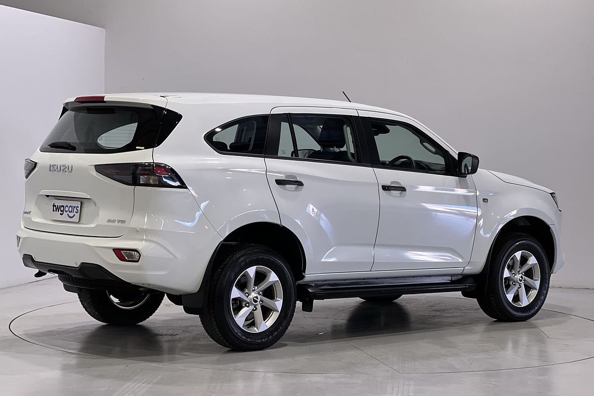 2023 Isuzu MU-X LS-M