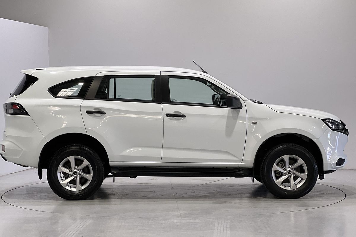 2023 Isuzu MU-X LS-M