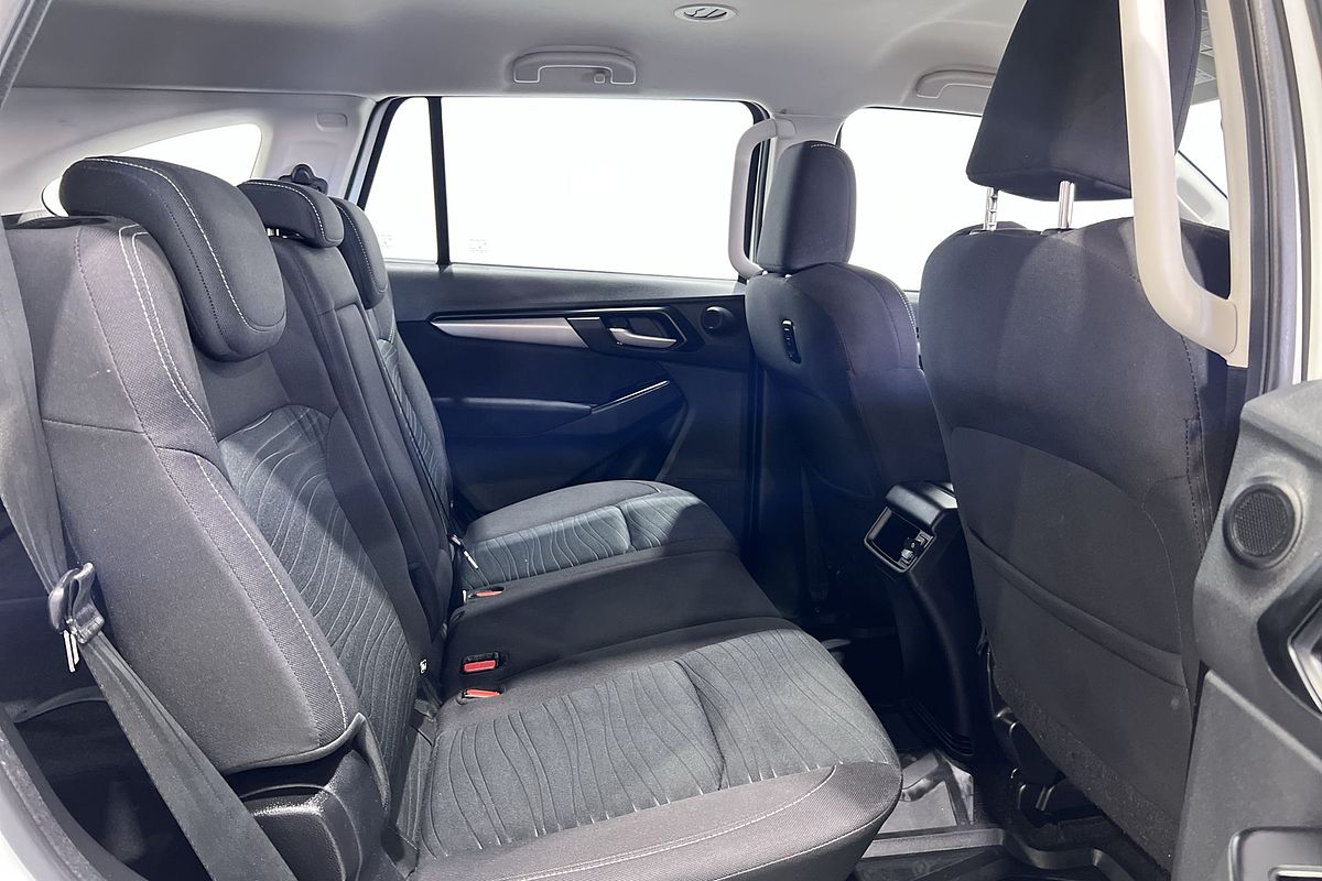 2023 Isuzu MU-X LS-M