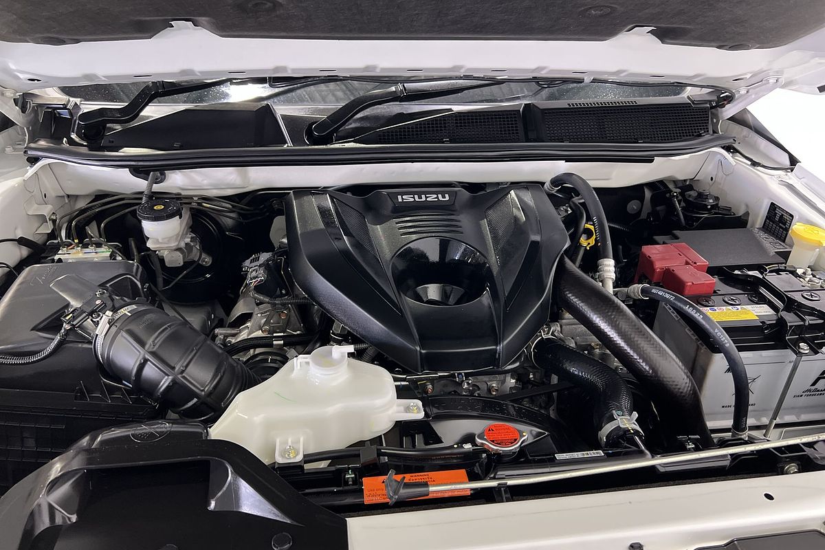 2023 Isuzu MU-X LS-M