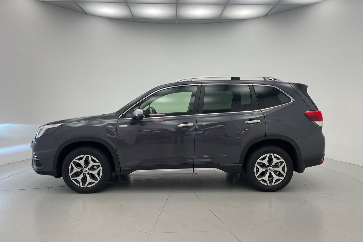 2024 Subaru Forester Hybrid L S5