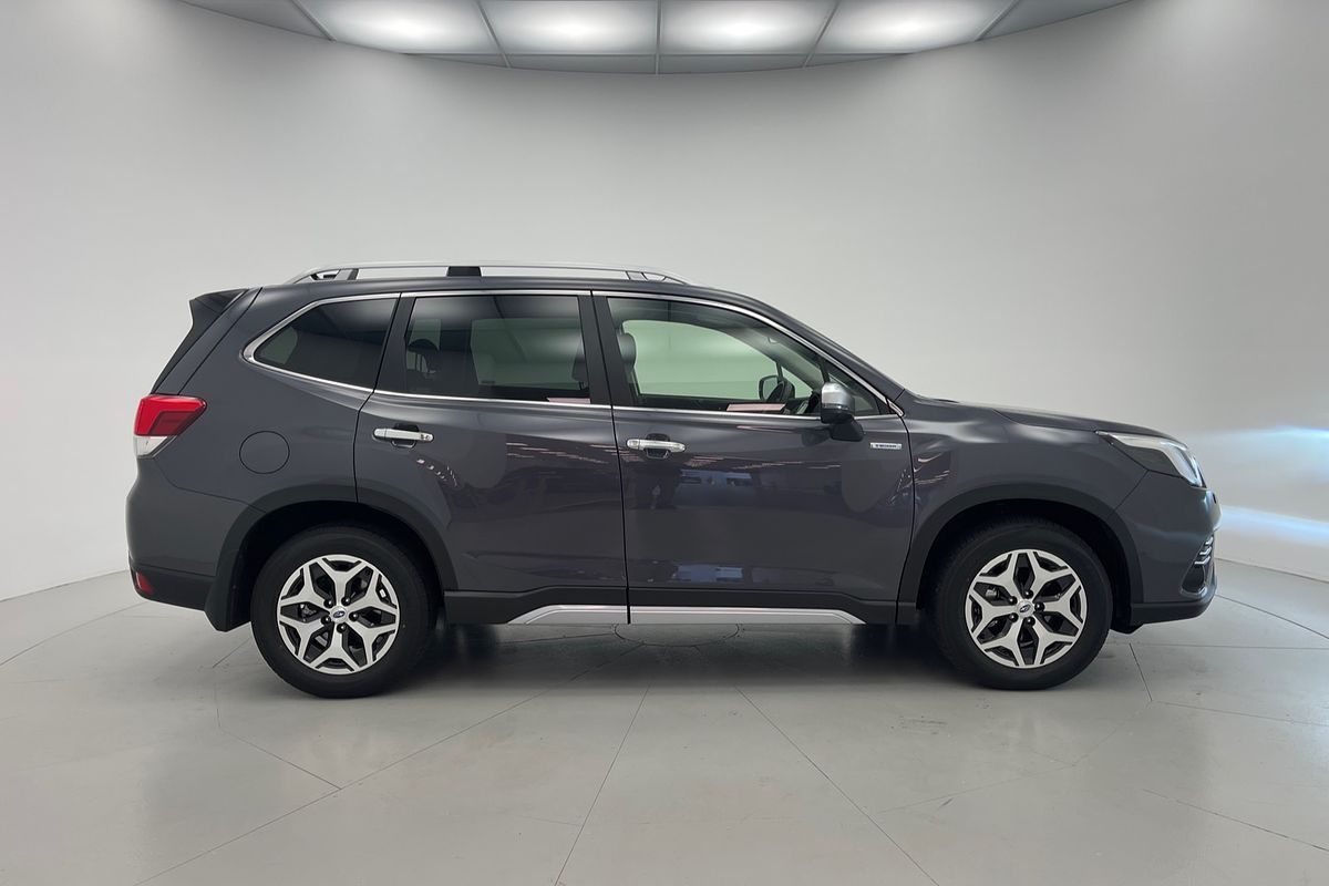 2024 Subaru Forester Hybrid L S5
