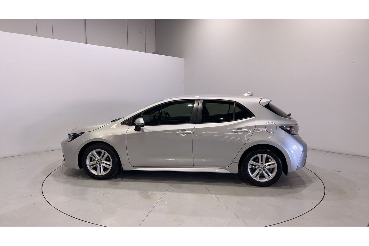 2018 Toyota Corolla Ascent Sport MZEA12R
