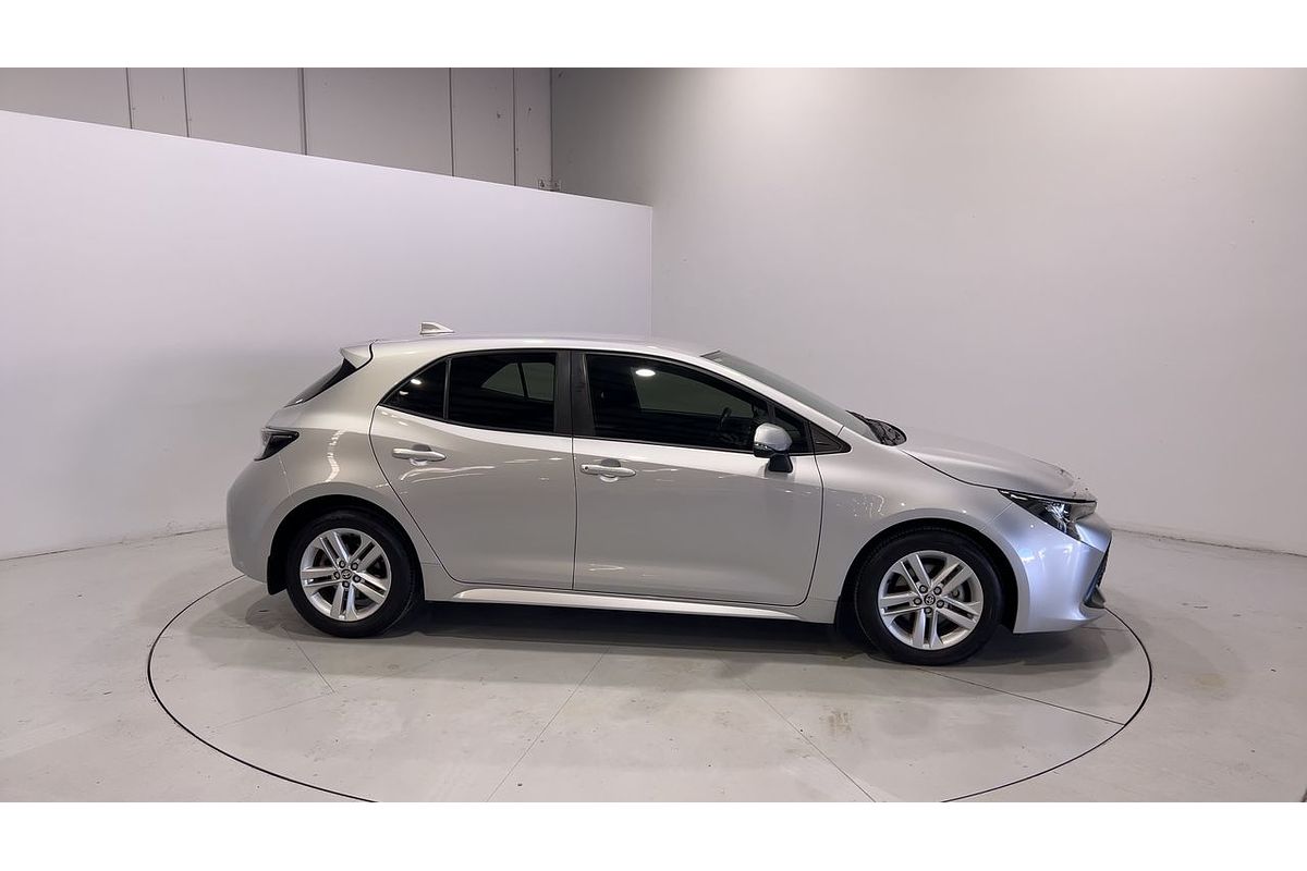 2018 Toyota Corolla Ascent Sport MZEA12R