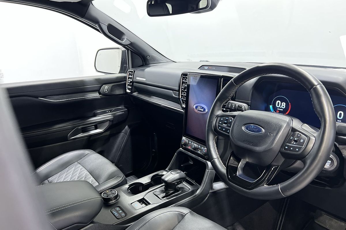 2024 Ford Everest Platinum